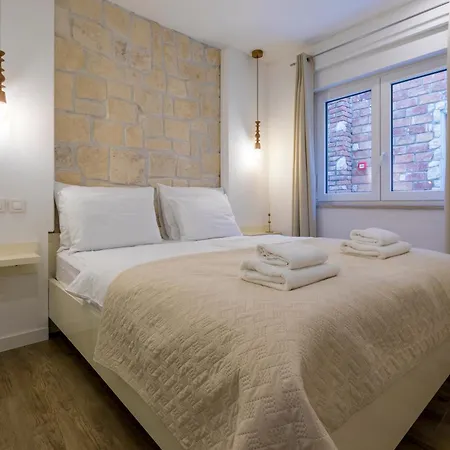 Apartment Palace Paulina *