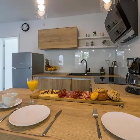 Palace Paulina * Novi Vinodolski