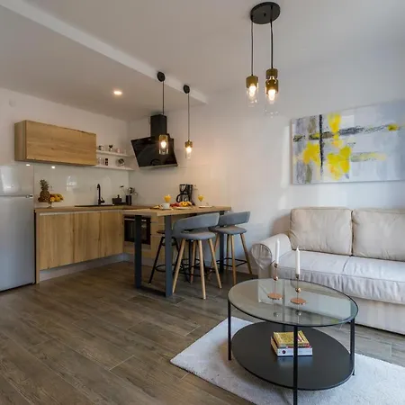 Palace Paulina * Novi Vinodolski