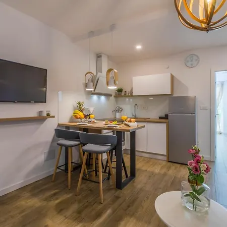 Palace Paulina Apartment Novi Vinodolski